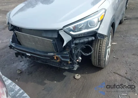 2017 Hyundai Santa Fe Se from USA, damaged, VIN KM8SMDHF4HU199745